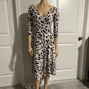 New York & Co super comfy dress, well loved but has more life in it.